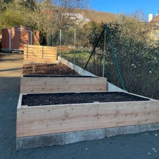 Truhlík bez spodního dílu 